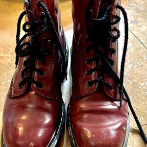 Dr. Martens Cherry 1460 smooth leather Combat Boots